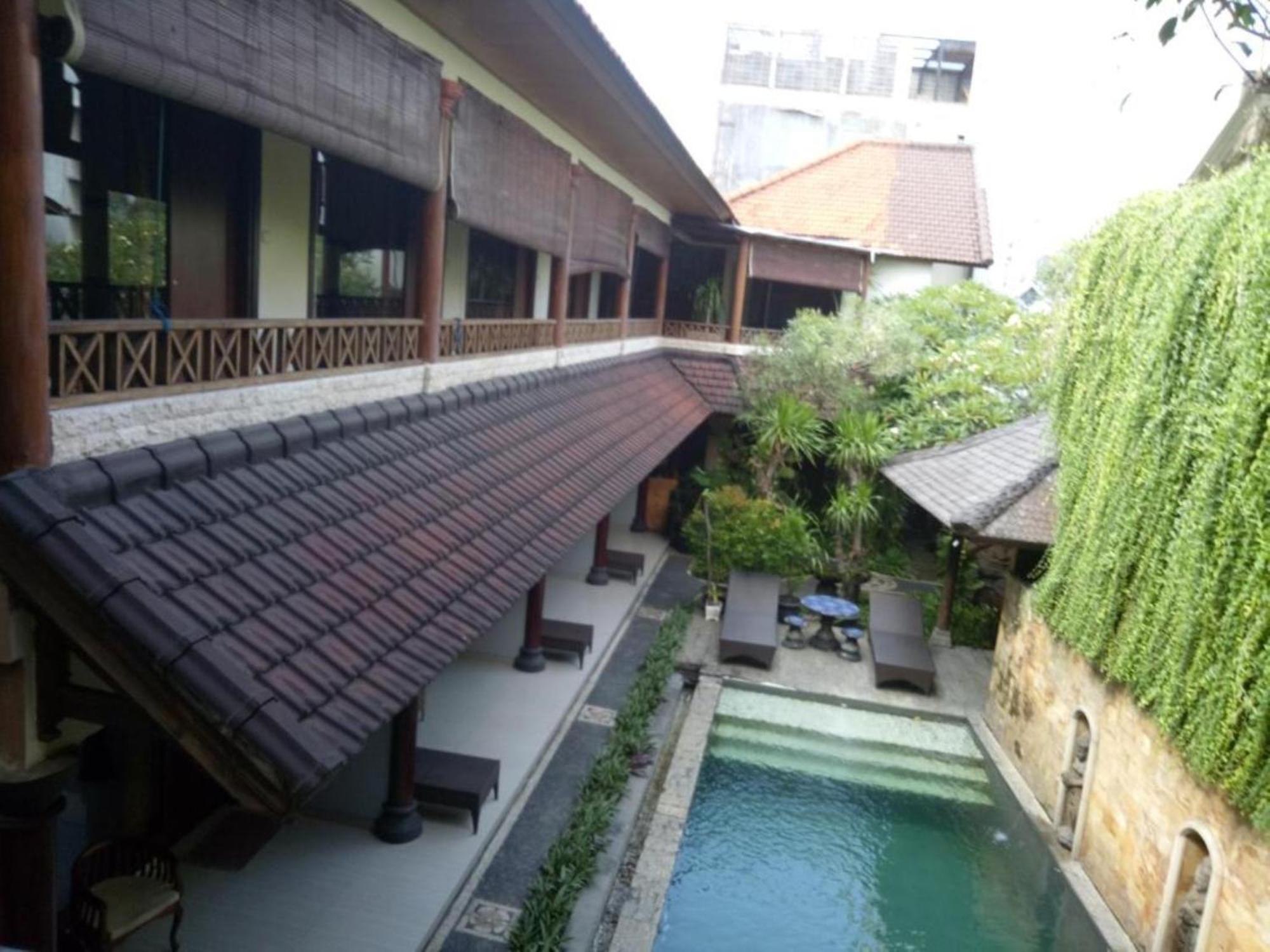 Taman Ayu Legian Hotel Buitenkant foto